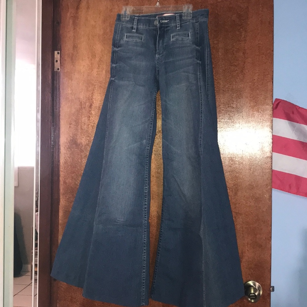 Groovy Bellbottoms 💃🏽🕺🏽